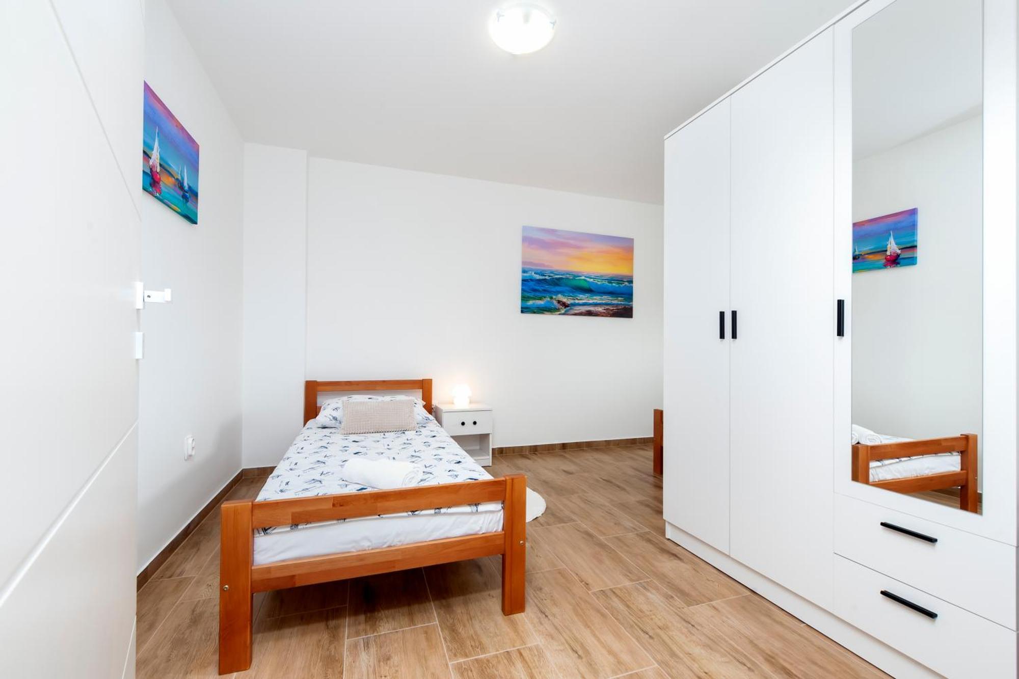 Arena Parkside Residence プーラ エクステリア 写真